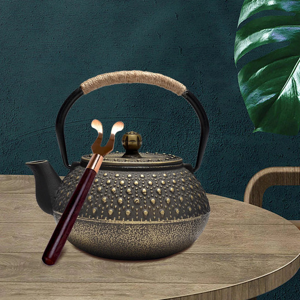 Cast Iron Teapot Farmhouse Tea Kettle D46467