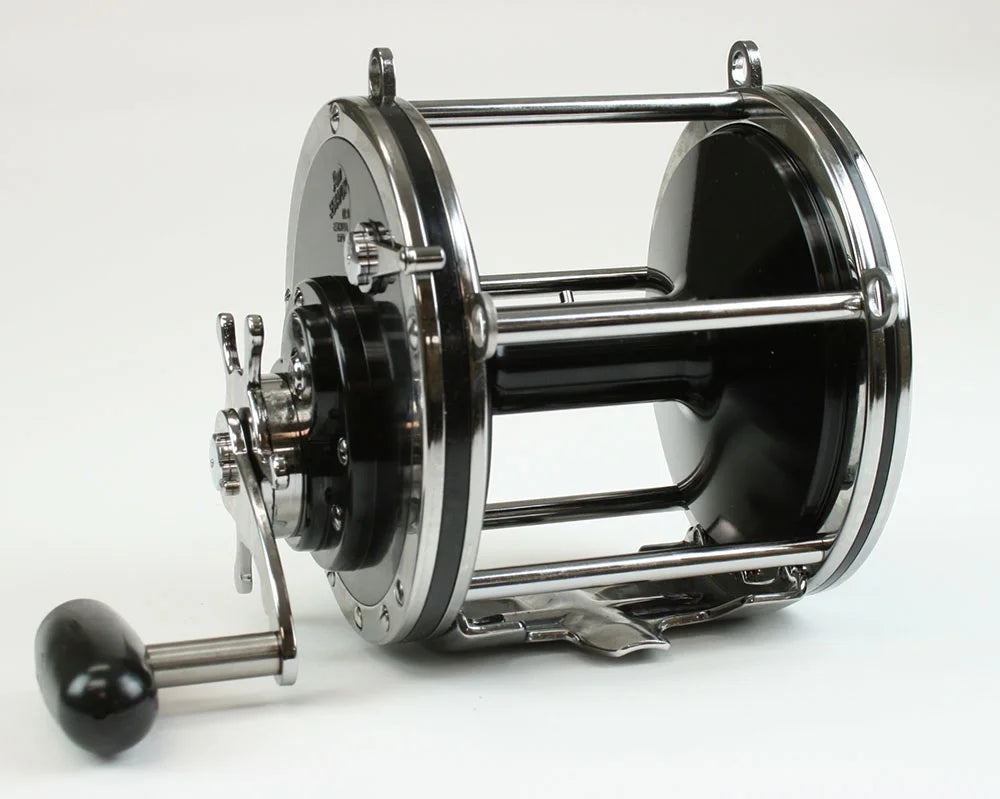 Senator Star Drag Conventional Fishing Reel A341045