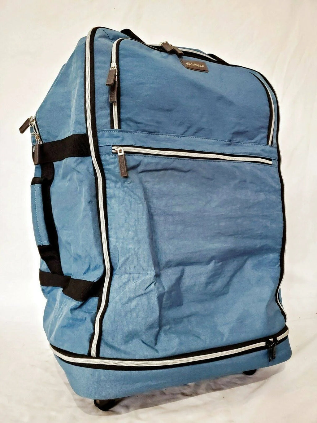 Blue 31x22 Spinner Suitcase A73884