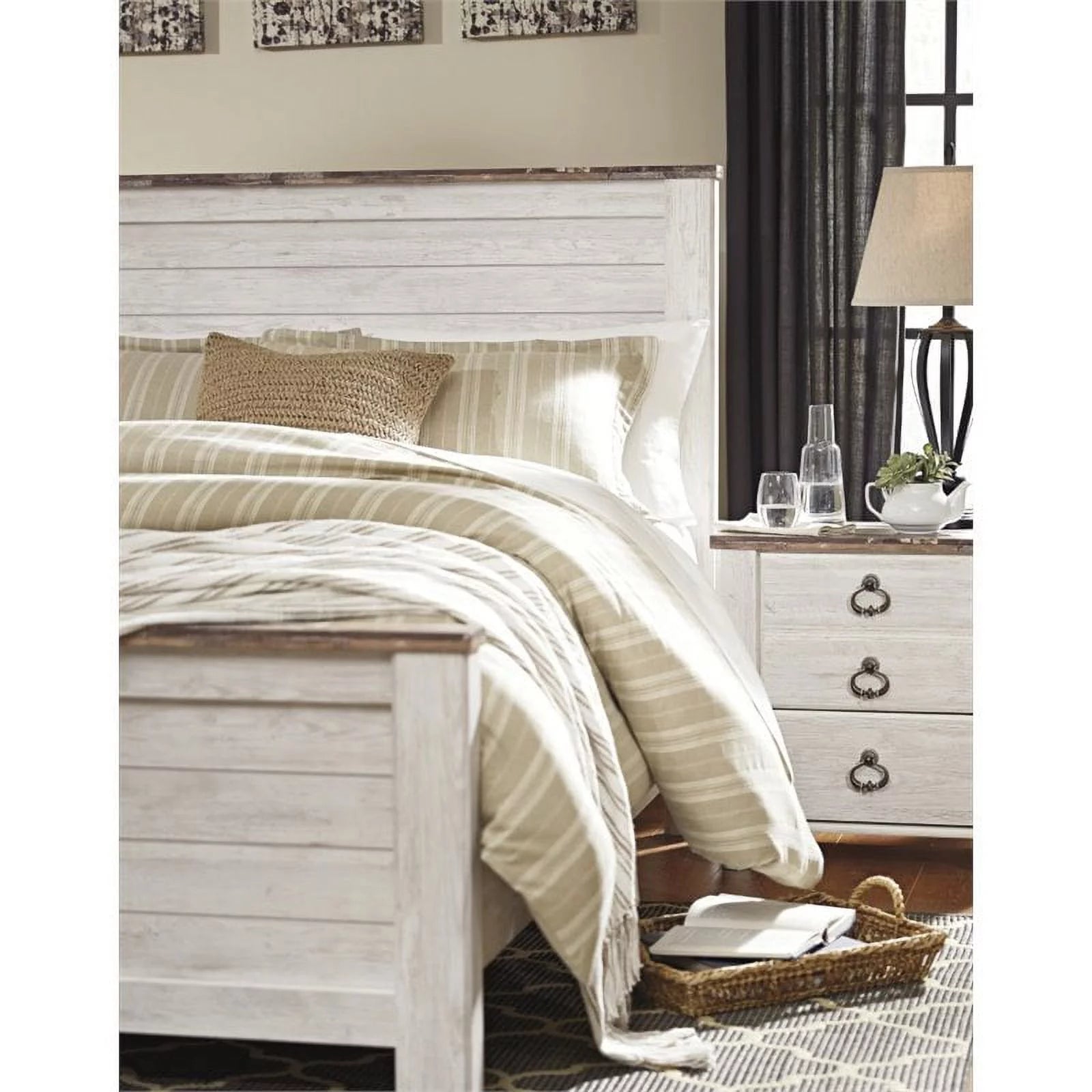 Whitewash Queen Panel Bed L332154