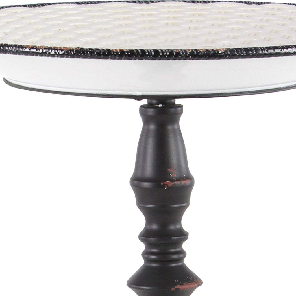 Round Iron and Wood Accent Table E16306