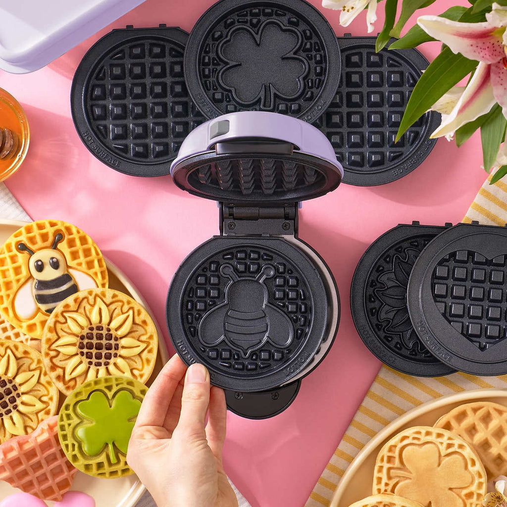 Mini Waffle Maker with Removable Plates W35699