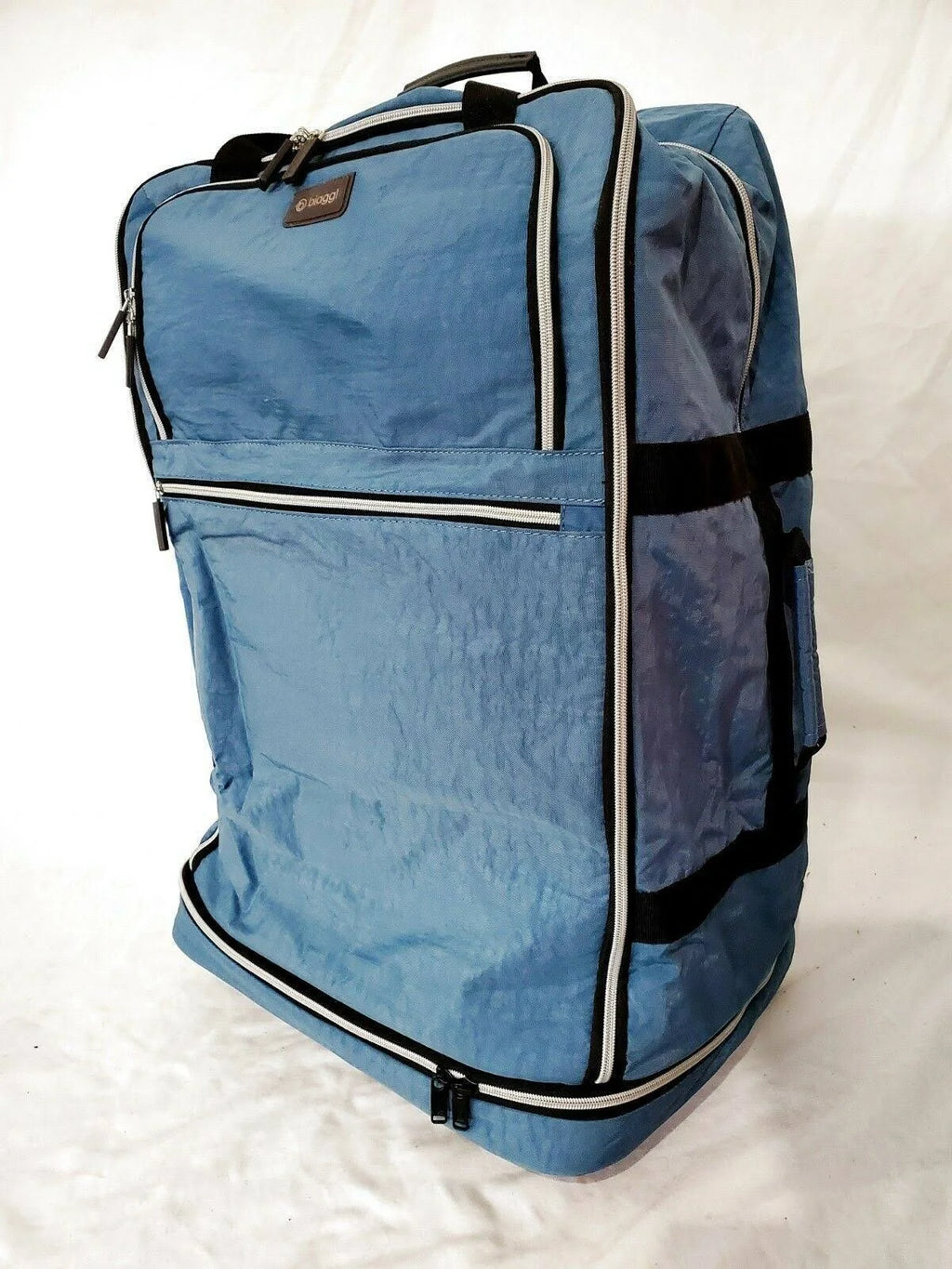 Blue 31x22 Spinner Suitcase A73884