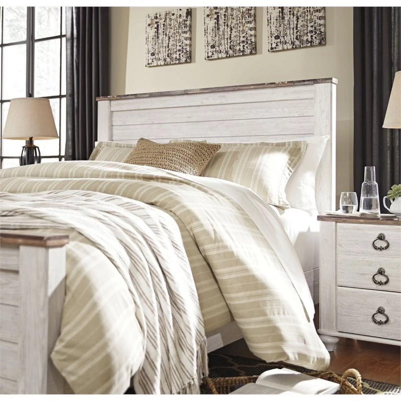Whitewash Queen Panel Bed L332154