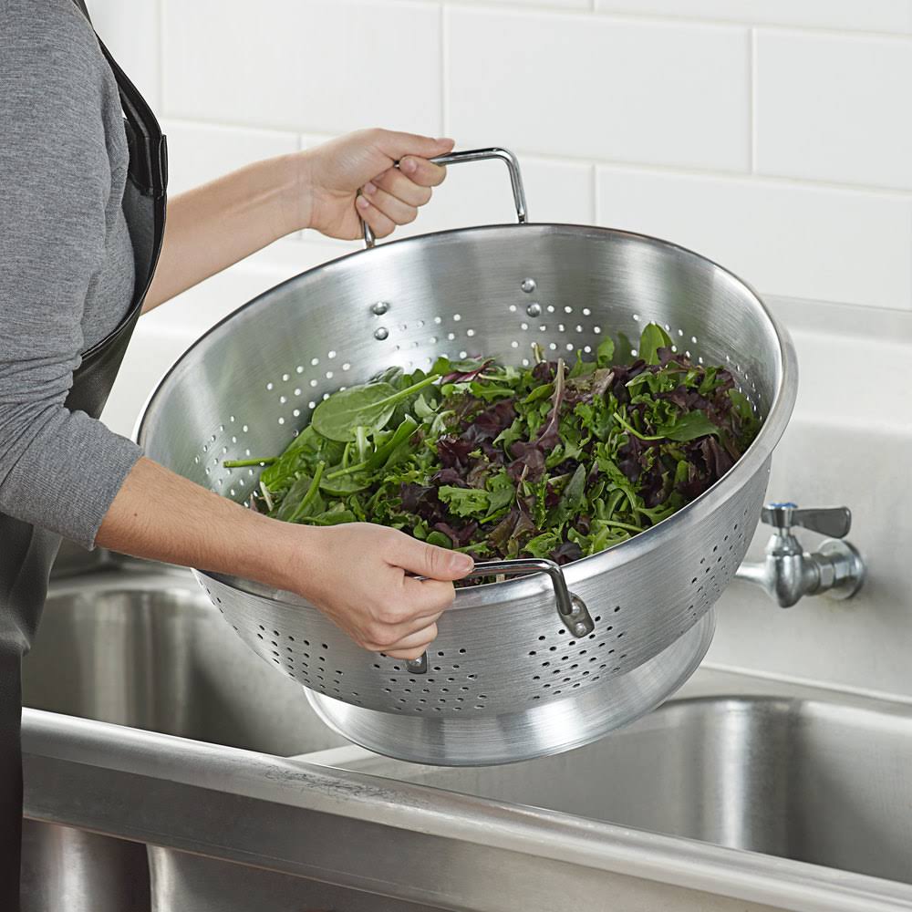 16 Quart Colander L317